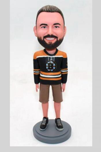 Custom bobblehead in Bruins jersey