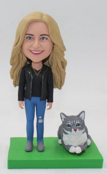 Custom bobblehead doll with cat