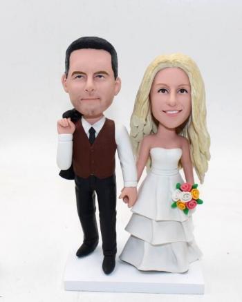 Custom wedding bobbleheads in Casual