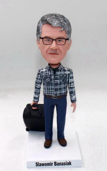 custom bobblehead-man with suitcase