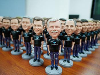 80 Custom bobbleheads bulk order Corporate Gifts Free shipping