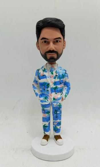Personalized bobblehead- make your own clothing