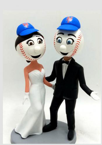 Mr. & Mrs Met custom wedding bobbleheads